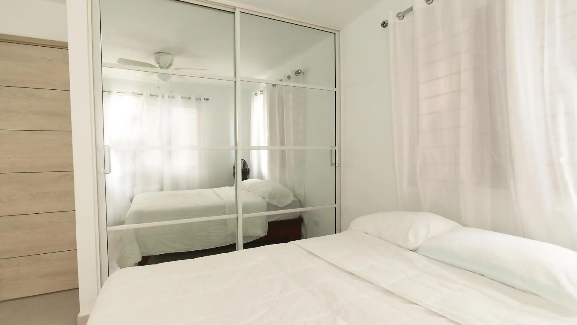 Apartamento Feliz La Estrella 0*,